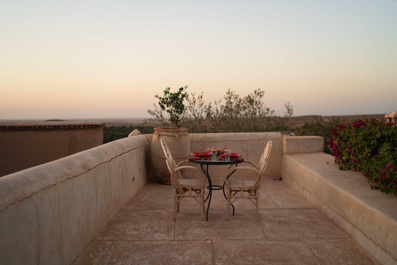 Tagadert Lodge Oumnas ภายนอก รูปภาพ